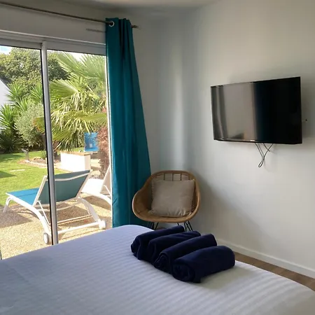 Maison Avec Piscine Couverte Louannec