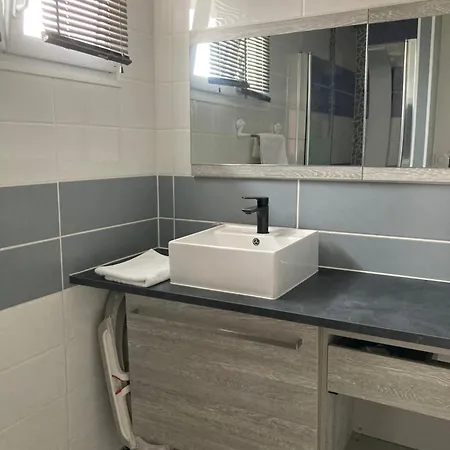 Maison Avec Piscine Couverte