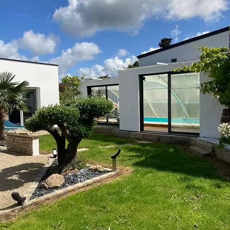 Maison Avec Piscine Couverte *